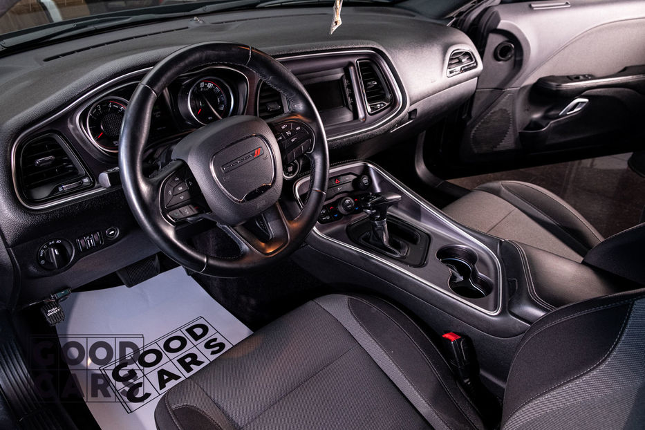 Продам Dodge Challenger SRT 2016 года в Одессе