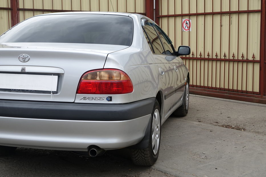 Продам Toyota Avensis 2003 года в Одессе