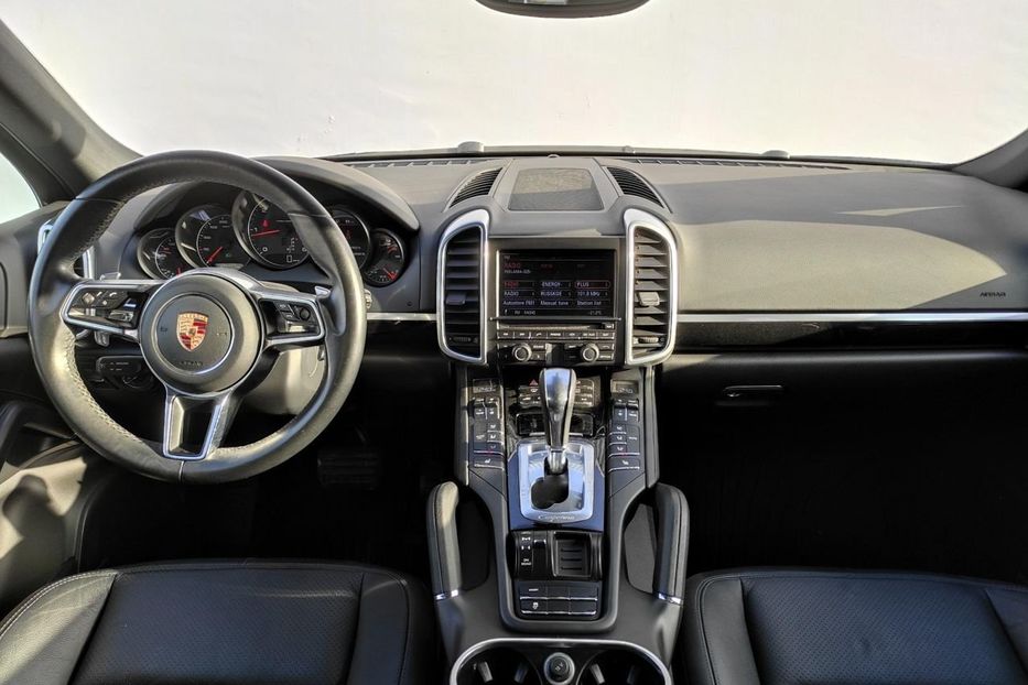 Продам Porsche Cayenne 2013 года в Черновцах