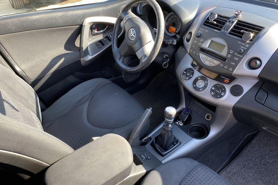 Продам Toyota Rav 4 2.2 d. 2007 года в Одессе