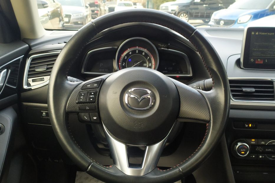 Продам Mazda 3 2016 года в Одессе