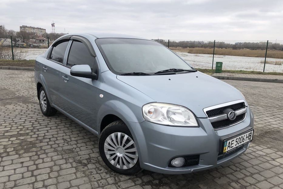 Продам Chevrolet Aveo 2012 года в Днепре