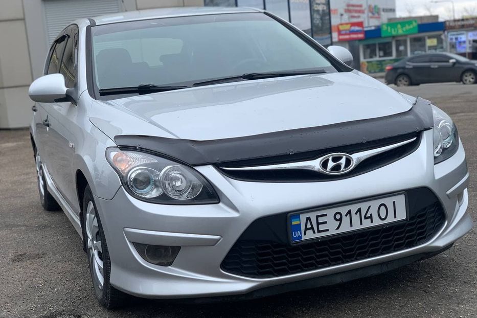 Продам Hyundai i30  2011 года в Днепре