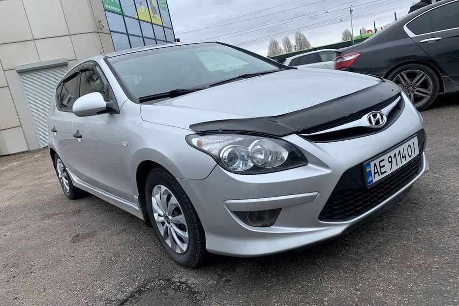 Продам Hyundai i30  2011 года в Днепре