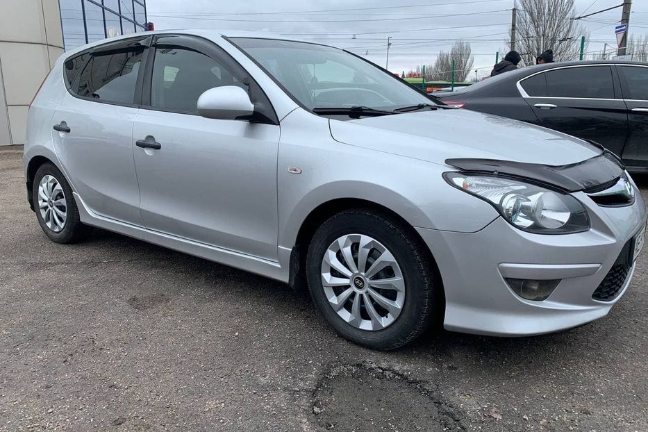 Продам Hyundai i30  2011 года в Днепре