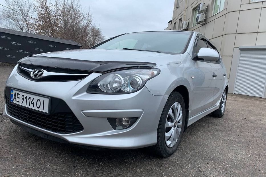 Продам Hyundai i30  2011 года в Днепре