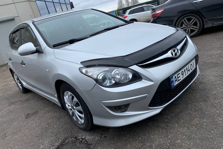 Продам Hyundai i30  2011 года в Днепре