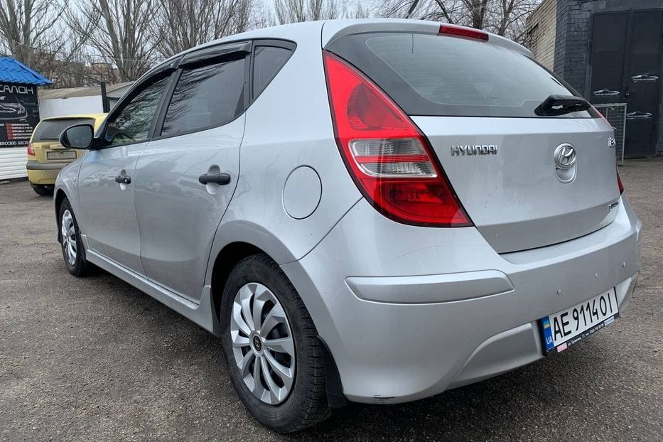 Продам Hyundai i30  2011 года в Днепре