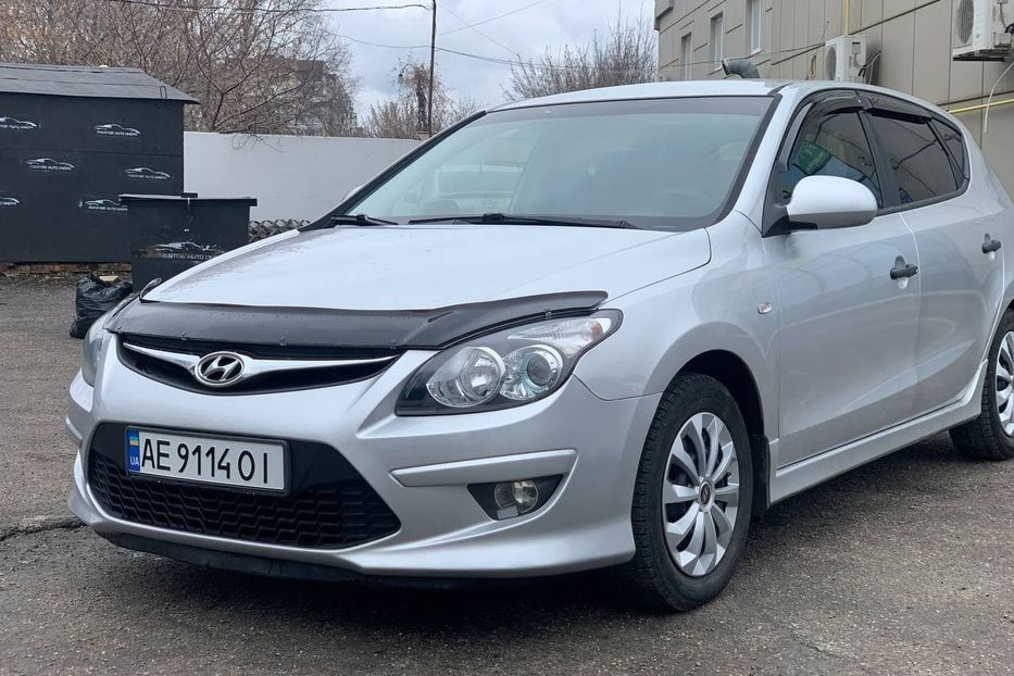 Продам Hyundai i30  2011 года в Днепре