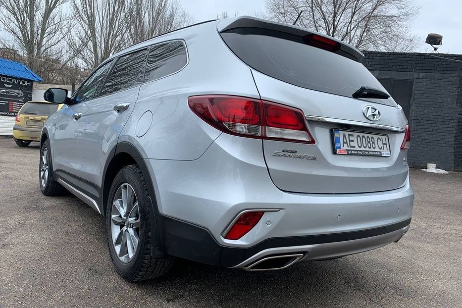 Продам Hyundai Grand Santa Fe IDEAL 2017 года в Днепре