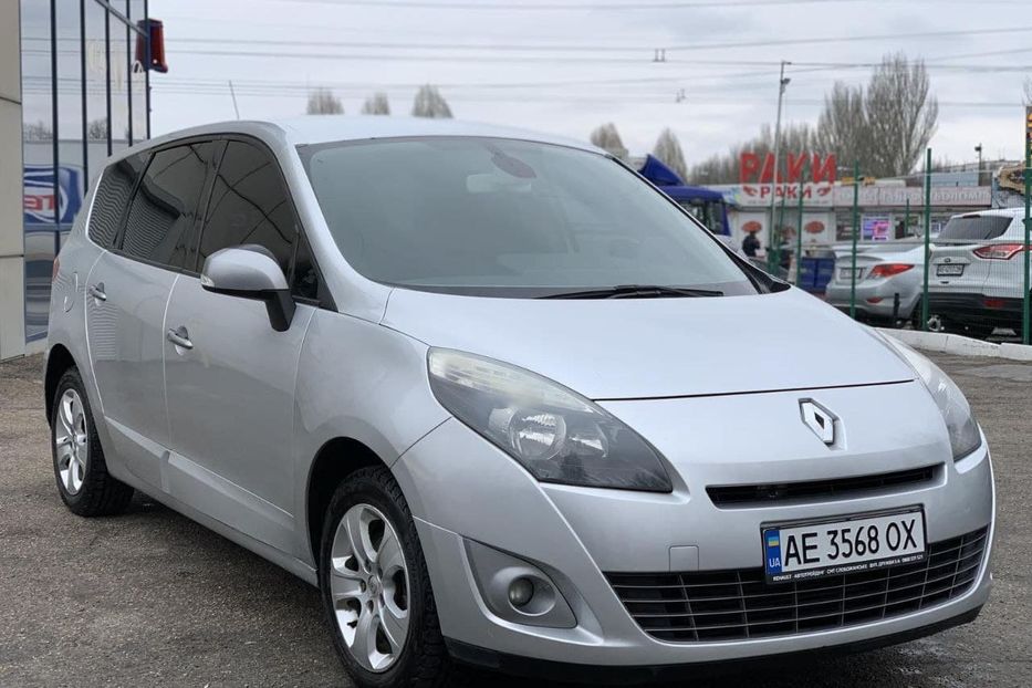 Продам Renault Grand Scenic 2011 года в Днепре