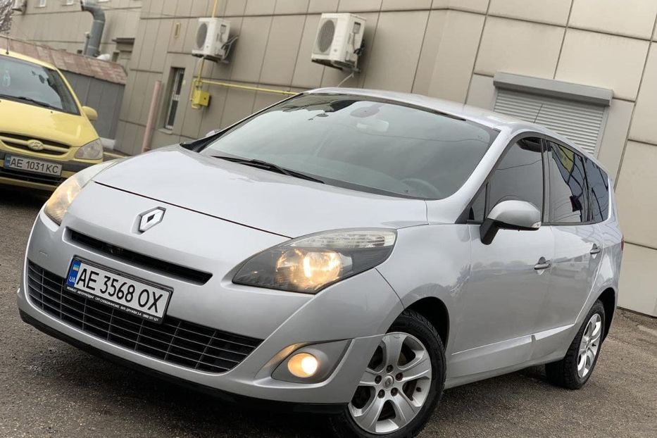 Продам Renault Grand Scenic 2011 года в Днепре