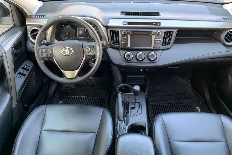 Продам Toyota Rav 4 2017 года в Днепре