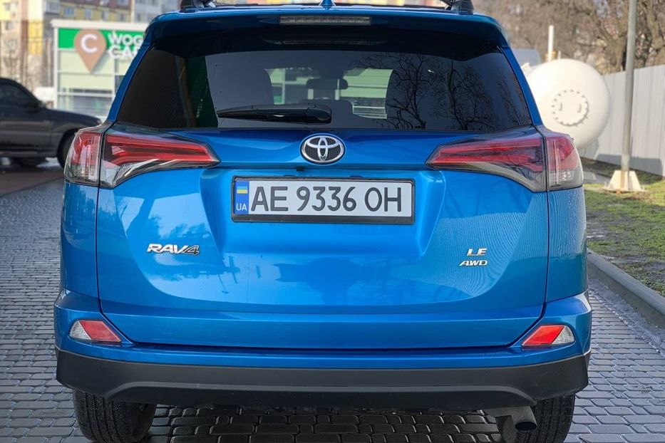 Продам Toyota Rav 4 2017 года в Днепре