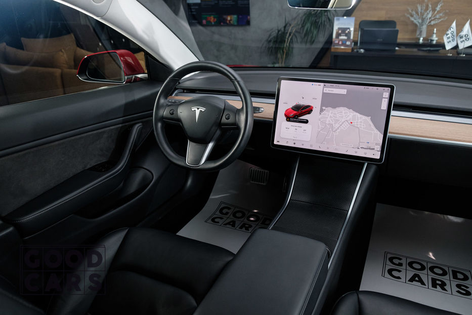 Продам Tesla Model 3 LR 2018 года в Одессе
