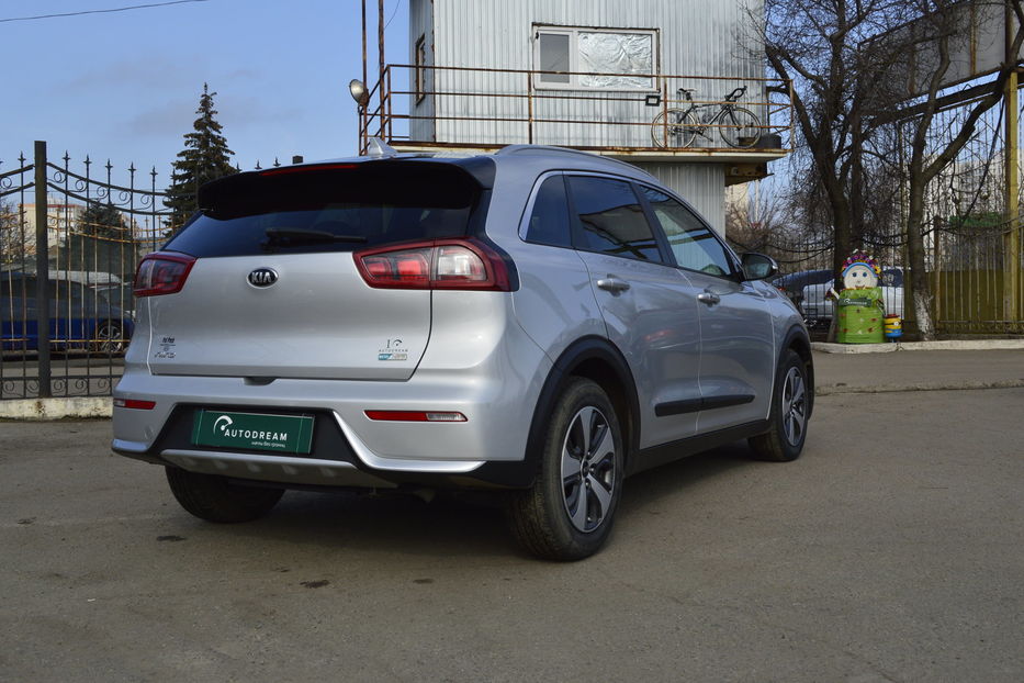 Продам Kia Niro HYBRID 2017 года в Одессе