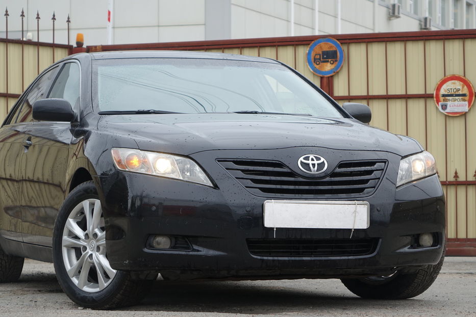 Продам Toyota Camry 2007 года в Одессе