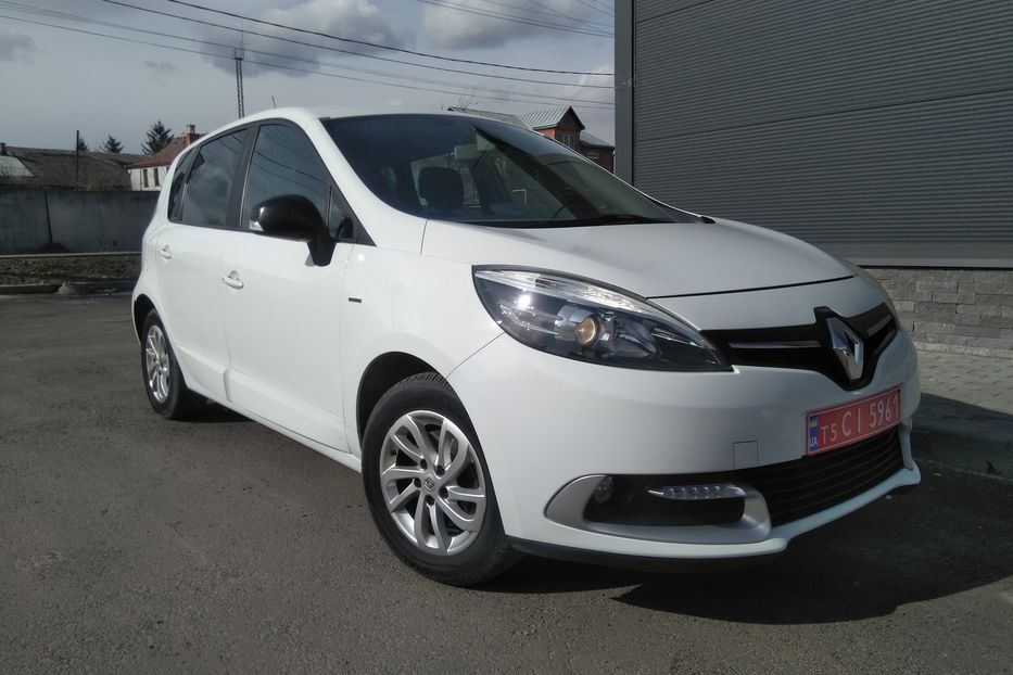 Продам Renault Scenic 1.5 110 Limited NAVI 2015 года в Львове