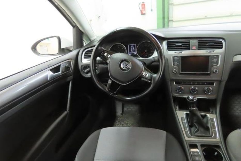 Продам Volkswagen Golf VII 2017 года в Львове