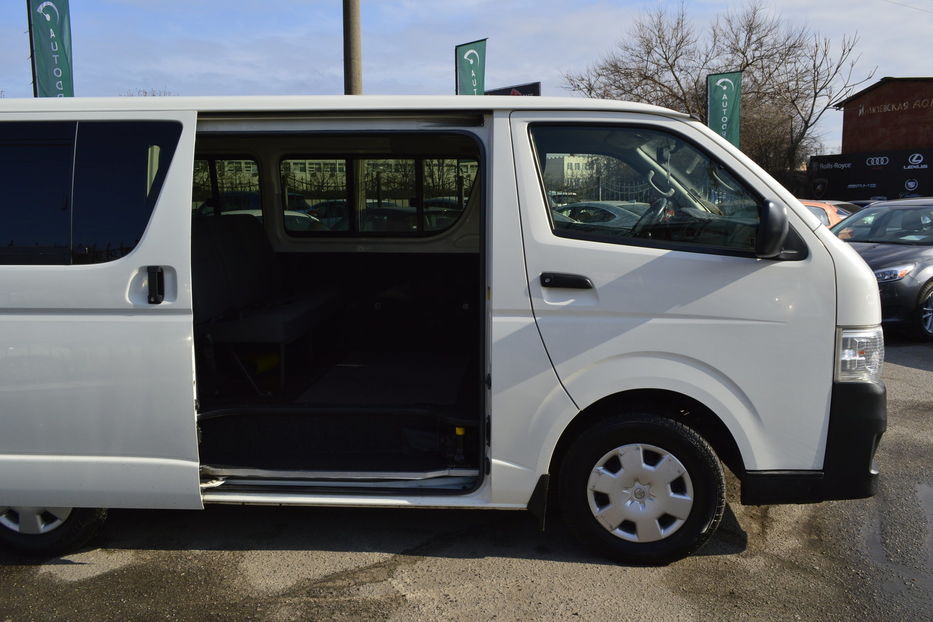 Продам Toyota Hiace пасс. 2012 года в Одессе