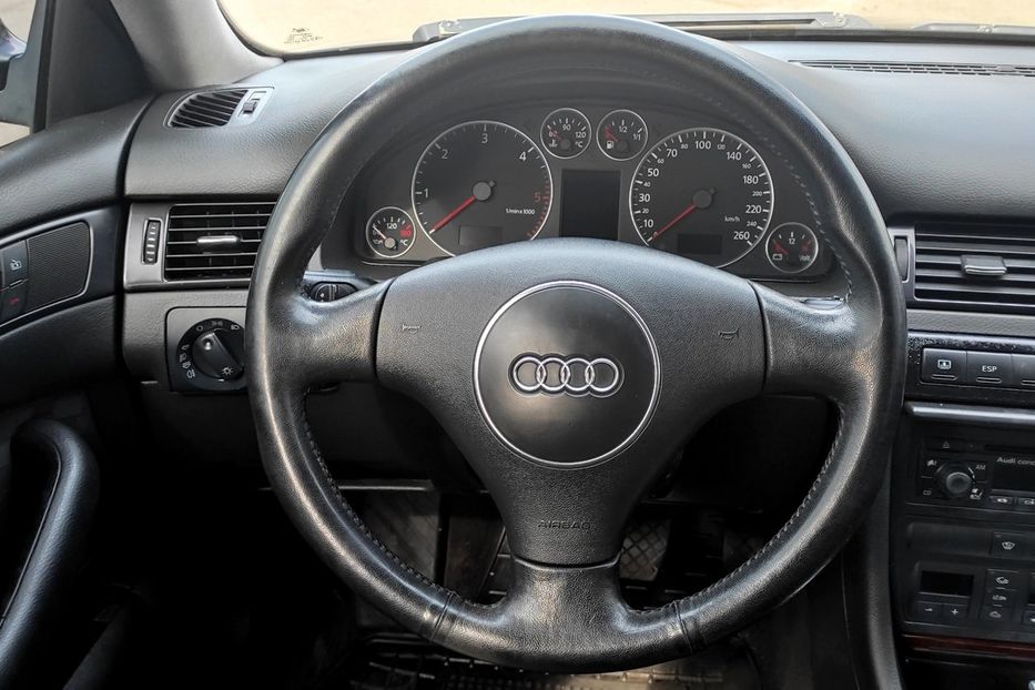 Продам Audi A6 2002 года в Николаеве