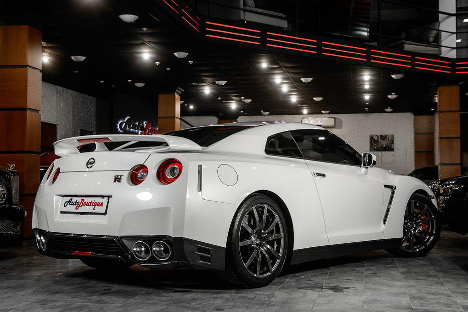 Продам Nissan GT-R 2016 года в Одессе