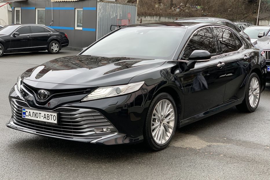 Продам Toyota Camry PRESTIGE 2018 года в Киеве