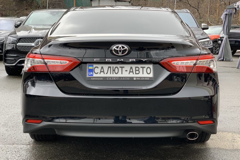 Продам Toyota Camry PRESTIGE 2018 года в Киеве