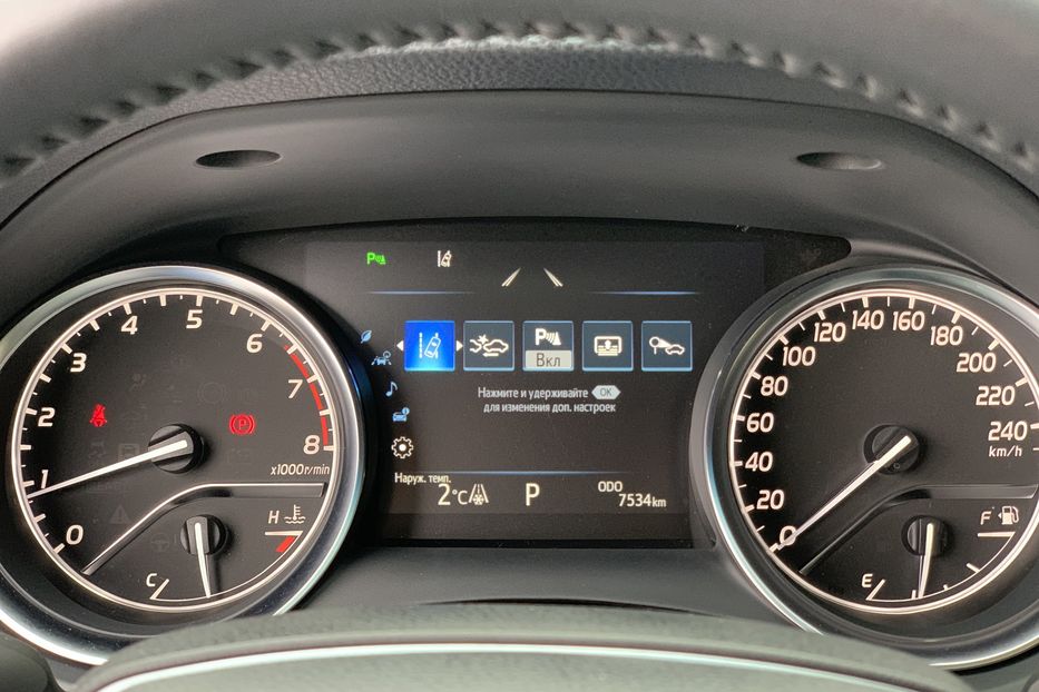 Продам Toyota Camry PRESTIGE 2018 года в Киеве