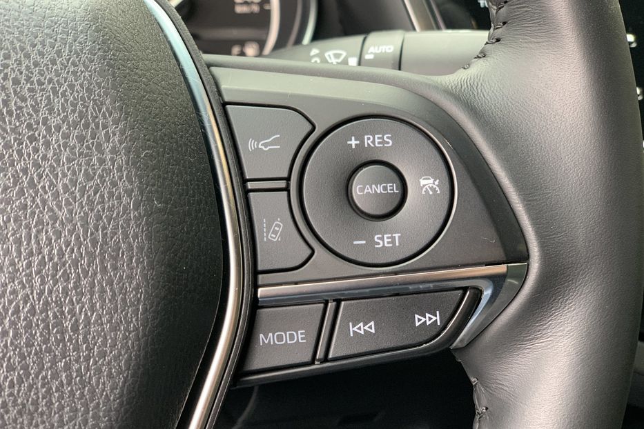 Продам Toyota Camry PRESTIGE 2018 года в Киеве