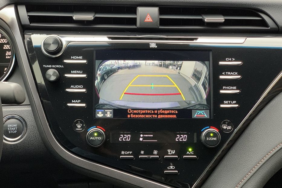 Продам Toyota Camry PRESTIGE 2018 года в Киеве