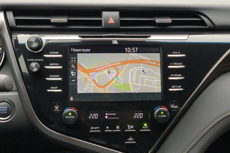 Продам Toyota Camry PRESTIGE 2018 года в Киеве