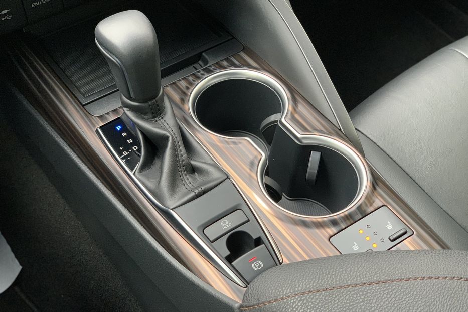 Продам Toyota Camry PRESTIGE 2018 года в Киеве