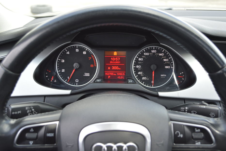 Продам Audi A4 2010 года в Одессе