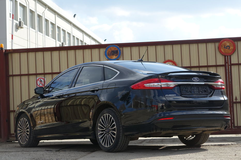 Продам Ford Fusion HYBRIDE 2017 года в Одессе