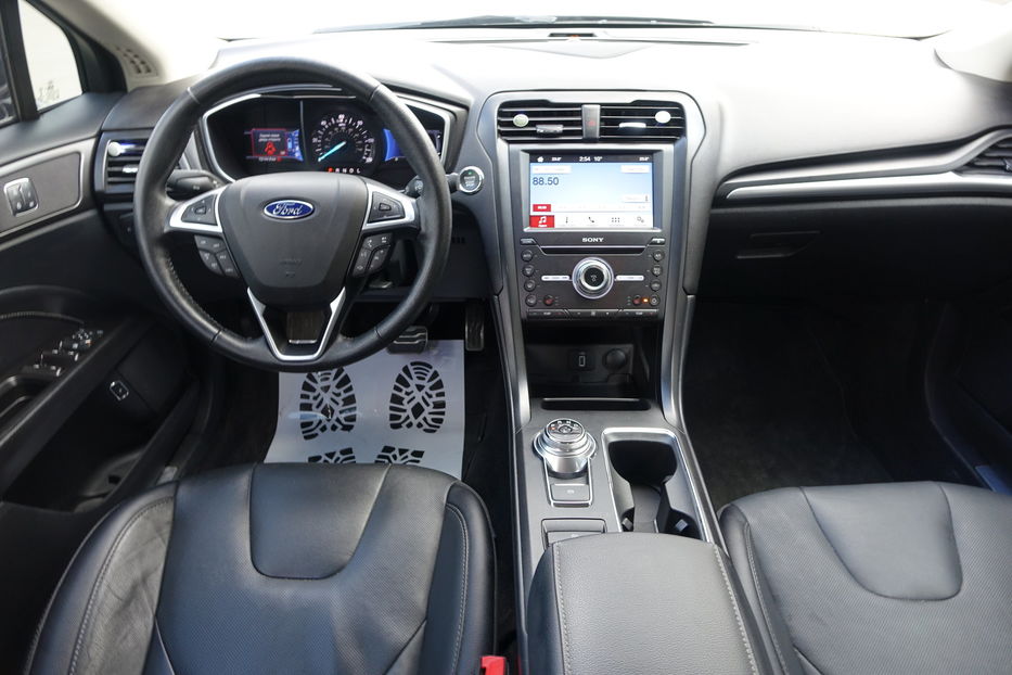 Продам Ford Fusion HYBRIDE 2017 года в Одессе