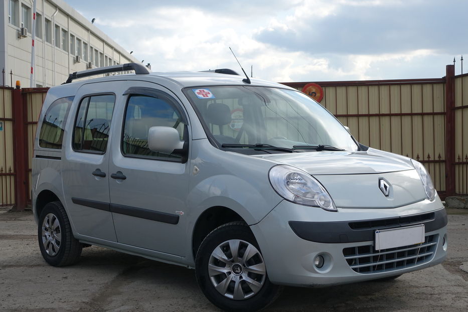 Продам Renault Kangoo пасс. 2012 года в Одессе