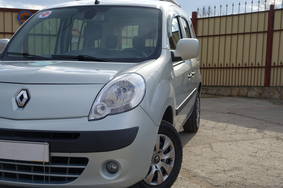 Продам Renault Kangoo пасс. 2012 года в Одессе