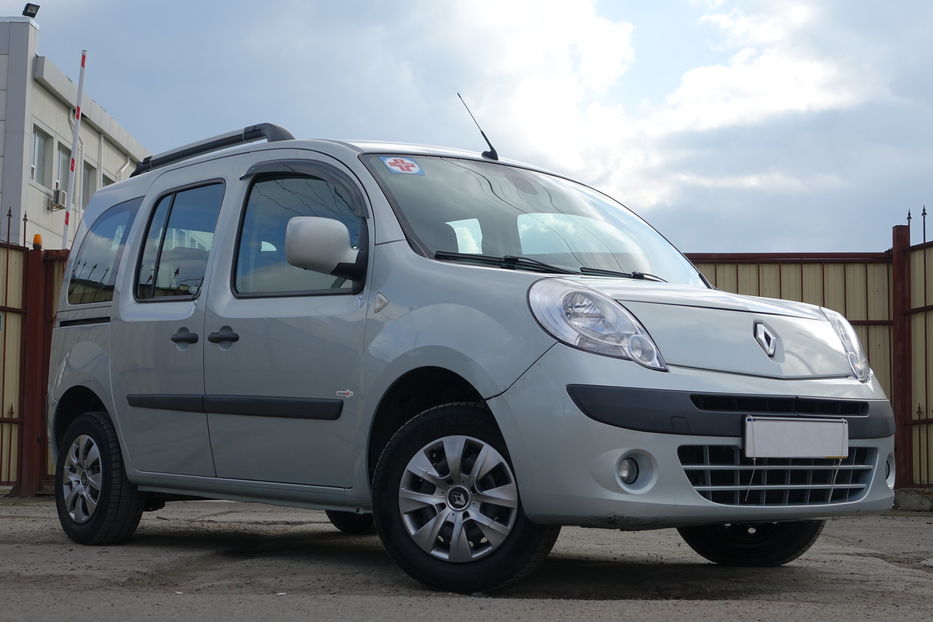 Продам Renault Kangoo пасс. 2012 года в Одессе