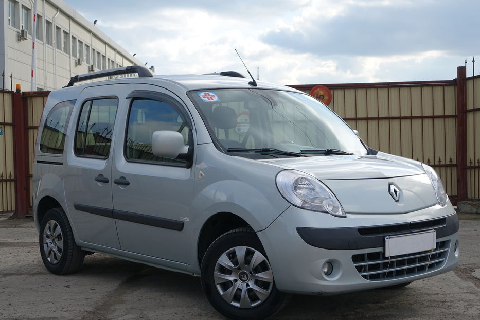 Продам Renault Kangoo пасс. 2012 года в Одессе