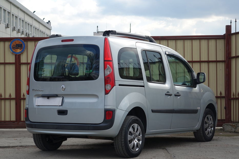 Продам Renault Kangoo пасс. 2012 года в Одессе