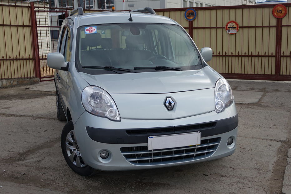 Продам Renault Kangoo пасс. 2012 года в Одессе