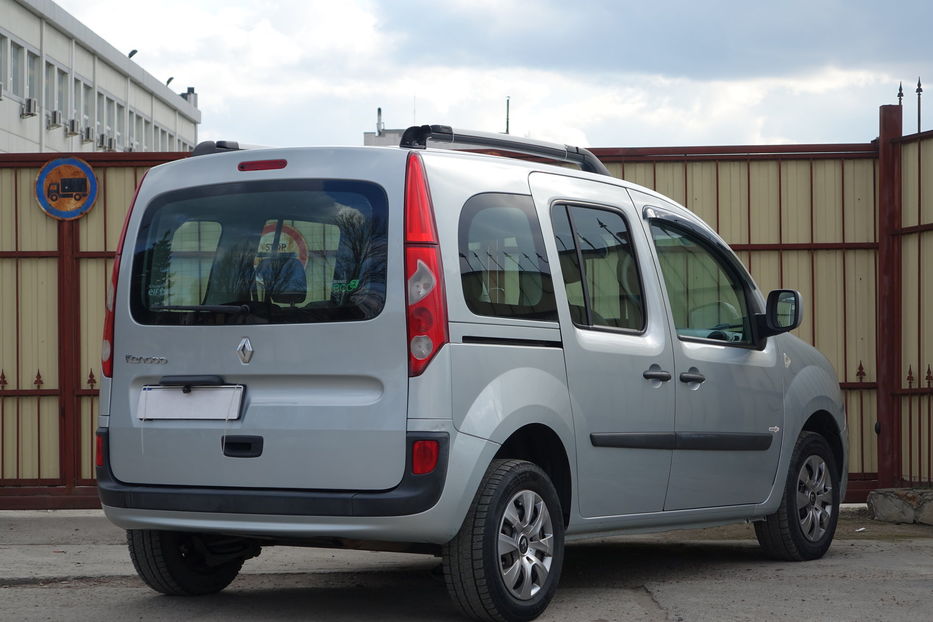 Продам Renault Kangoo пасс. 2012 года в Одессе