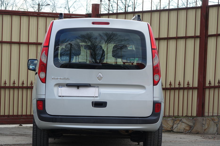 Продам Renault Kangoo пасс. 2012 года в Одессе