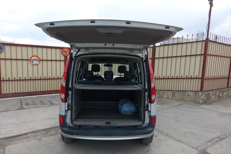 Продам Renault Kangoo пасс. 2012 года в Одессе