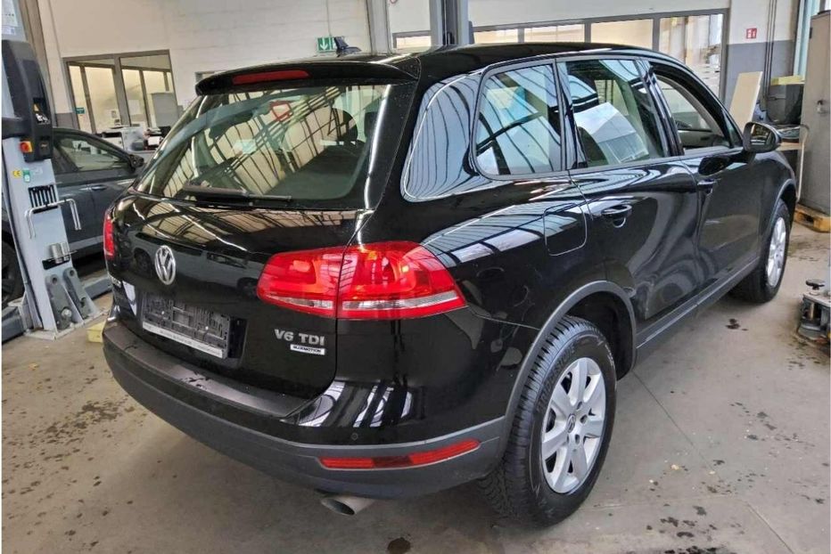 Продам Volkswagen Touareg 4×4 navi klimat 3.0 в м. Львів 2016 года в Львове