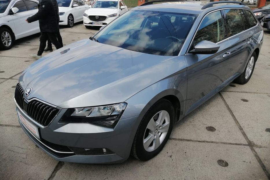 Продам Skoda Superb 1.8 TDI 2016 года в Одессе