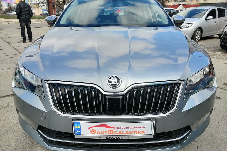 Продам Skoda Superb 1.8 TDI 2016 года в Одессе