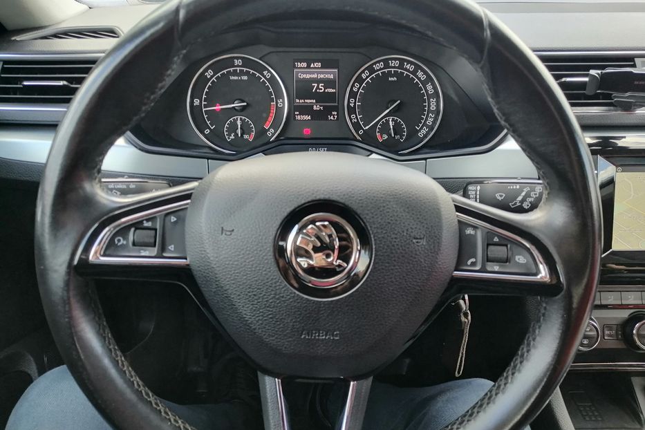 Продам Skoda Superb 1.8 TDI 2016 года в Одессе