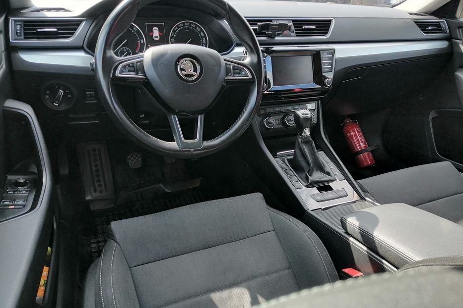 Продам Skoda Superb 1.8 TDI 2016 года в Одессе